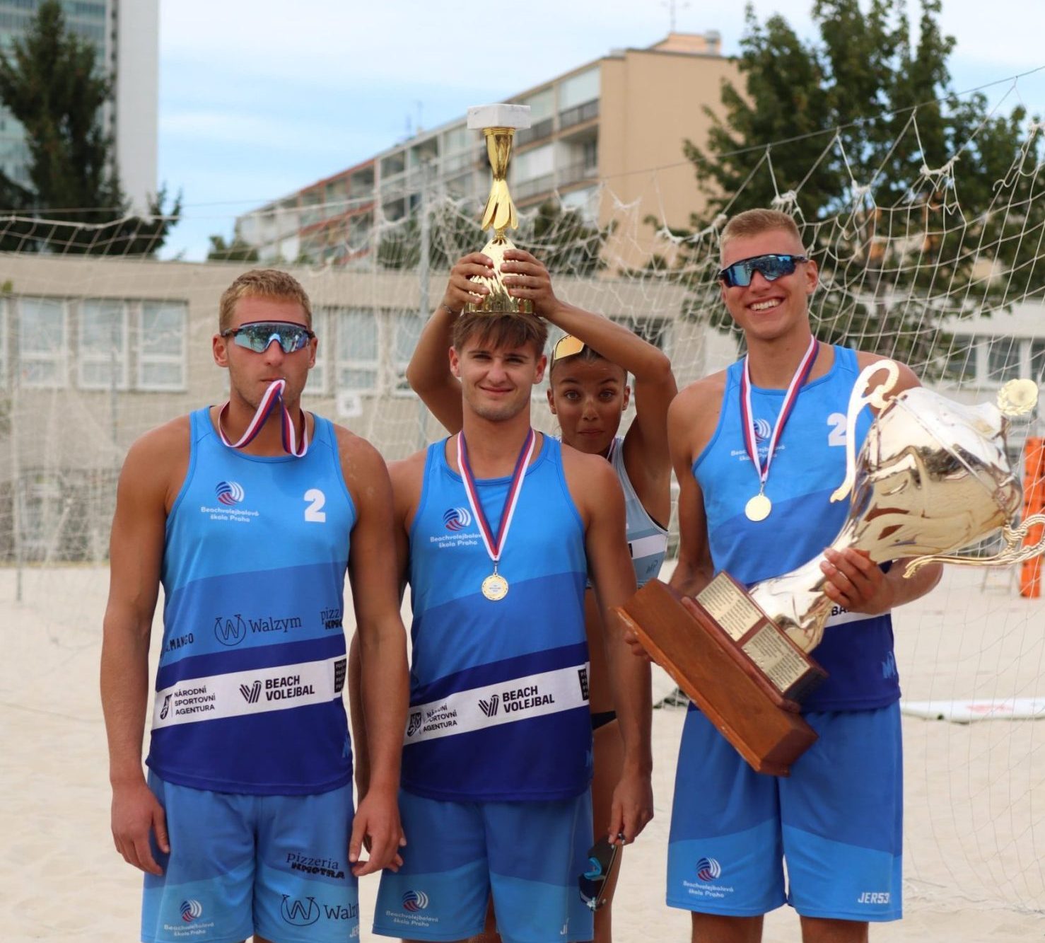 89dc6f0e-5c99-4ffb-b65a-be434d1700bd